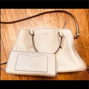 Nude coach purse and wallet